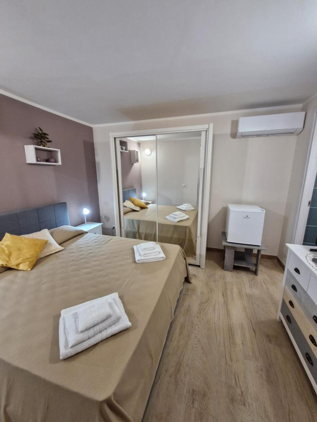 Medea Apartman Szirakúza Kültér fotó