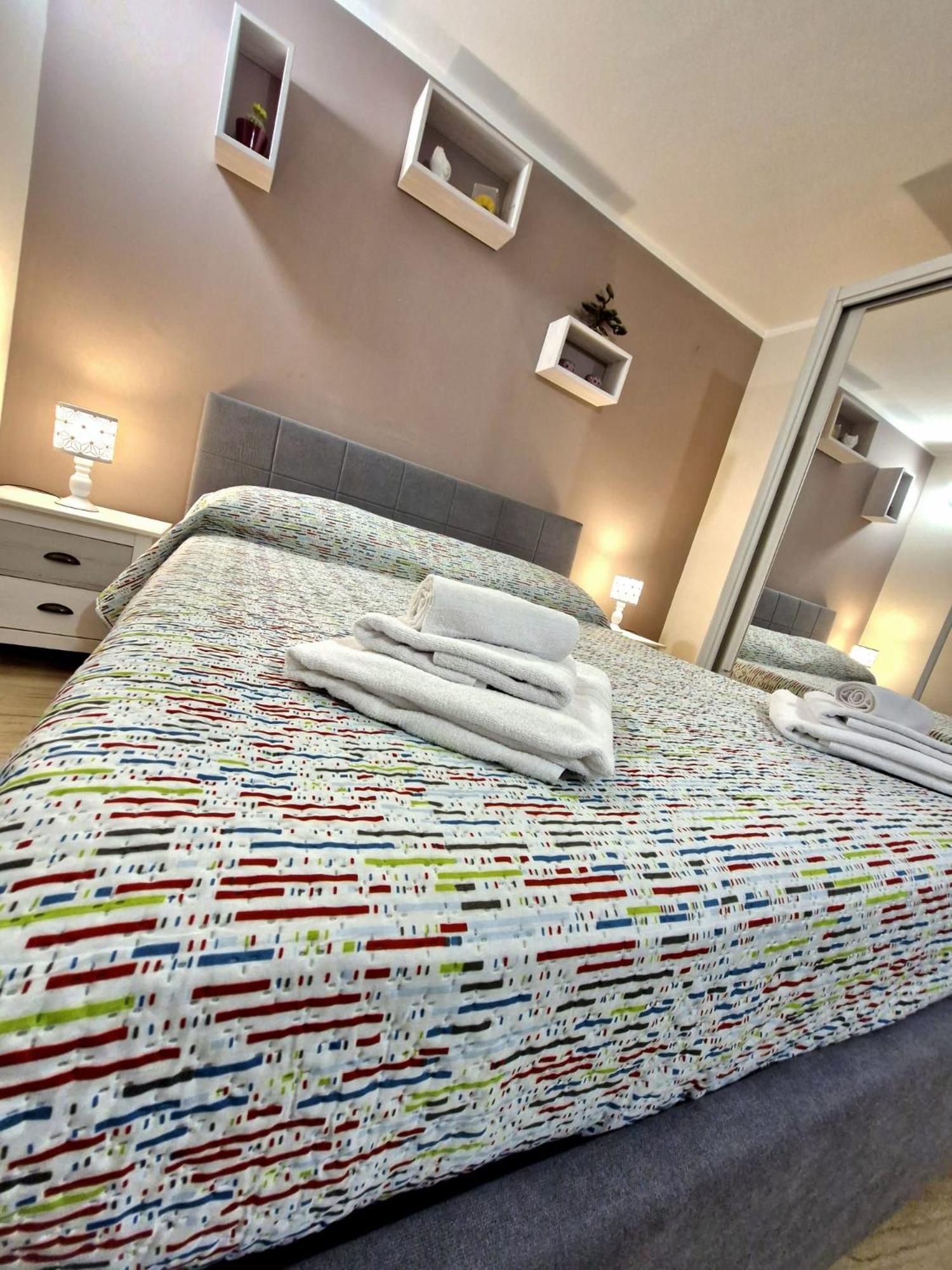 Medea Apartman Szirakúza Kültér fotó